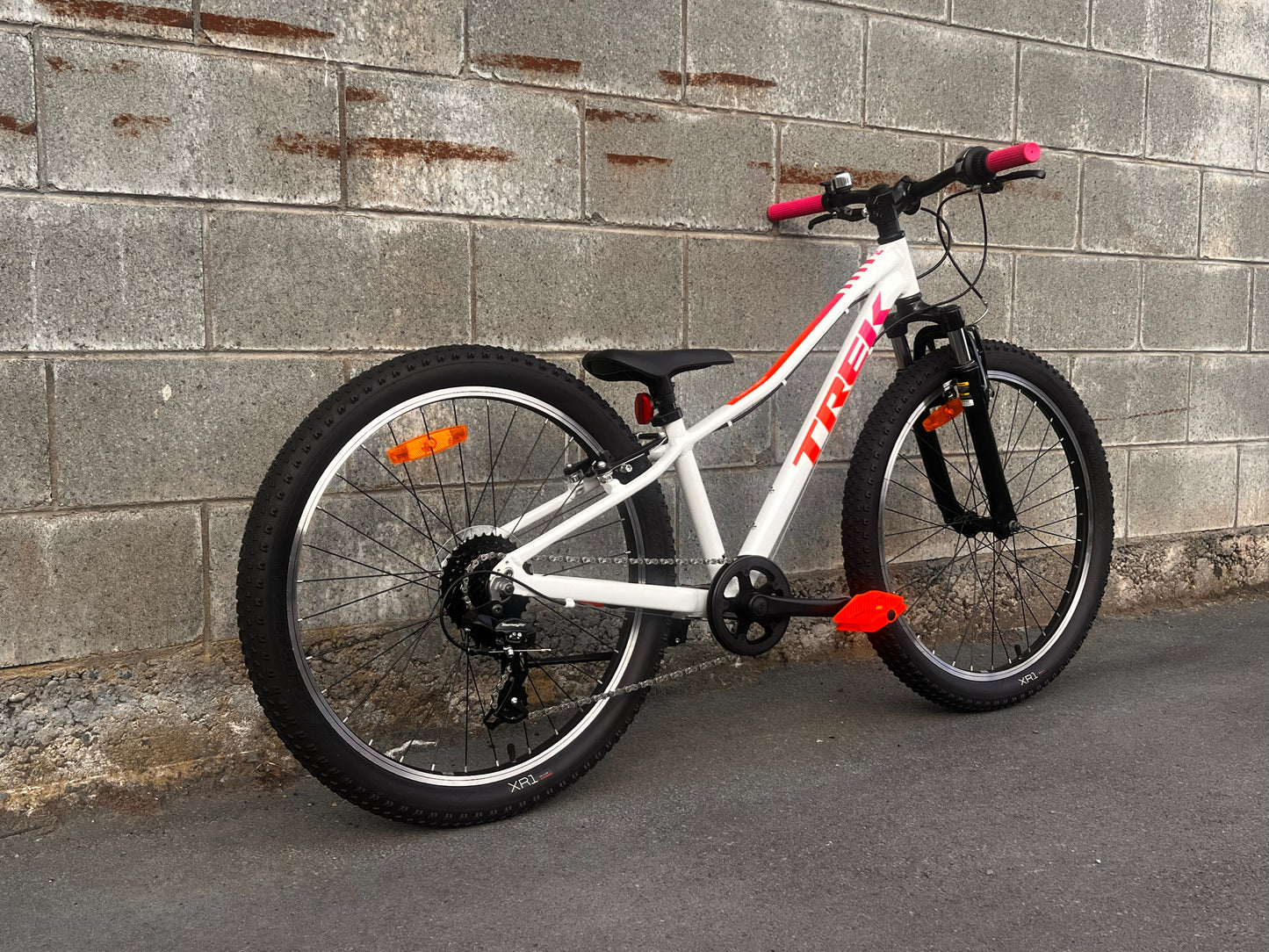 Trek Precaliber 24” White