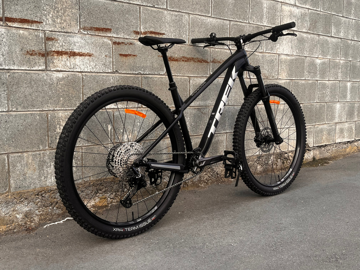 Trek Roscoe 7 ML Black